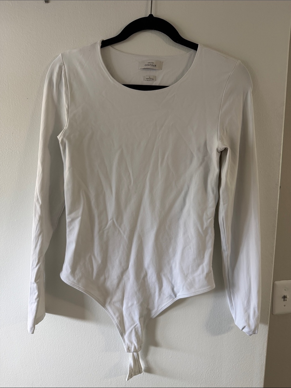 Babaton White Long-Sleeve Scoop Neck Bodysuit